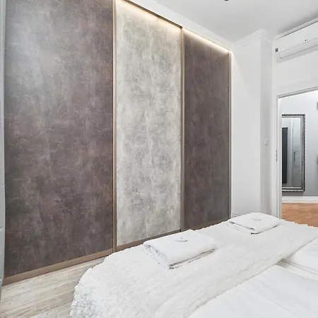 Bialoskornicza 250m To The Market Square By Renters Apartment *