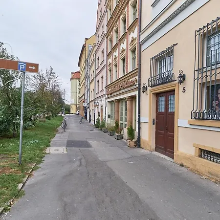 Apartment Bialoskornicza 250m To The Market Square By Renters Wroclaw