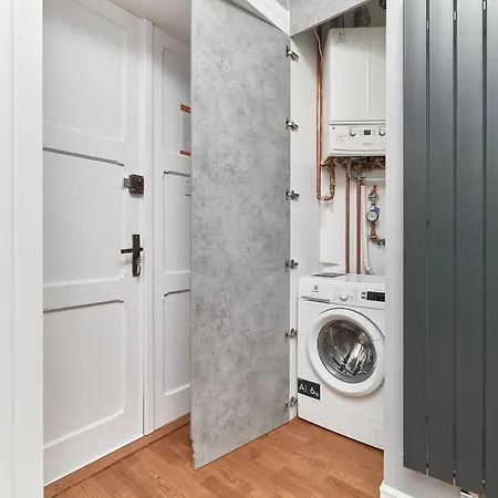 Bialoskornicza 250m To The Market Square By Renters Apartment